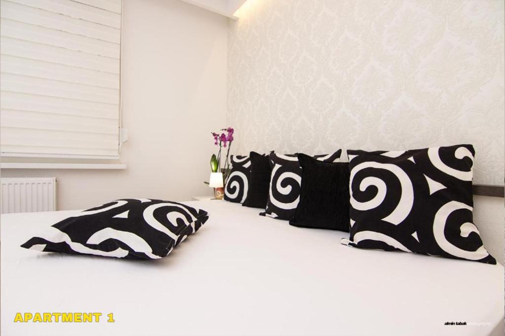 Residence 14 ซาราเยโว ภายนอก รูปภาพ